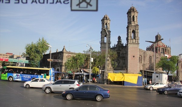 002-Церковь в Мехико
